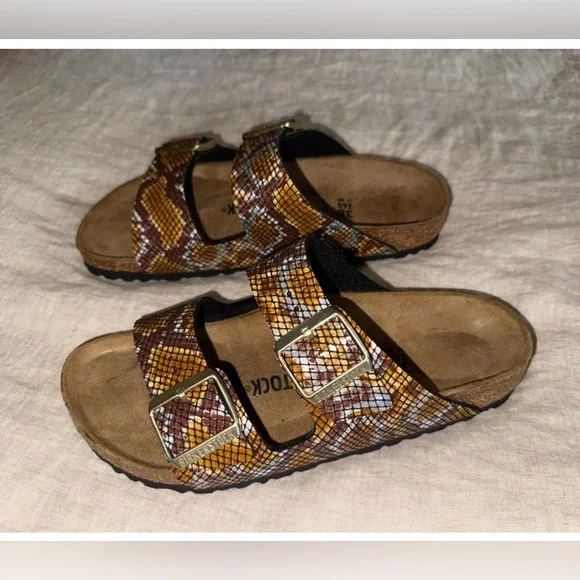 Birkenstock Arizona Gizeh Shiny Snake Animal Print Python Sandals - Picture 9 of 13